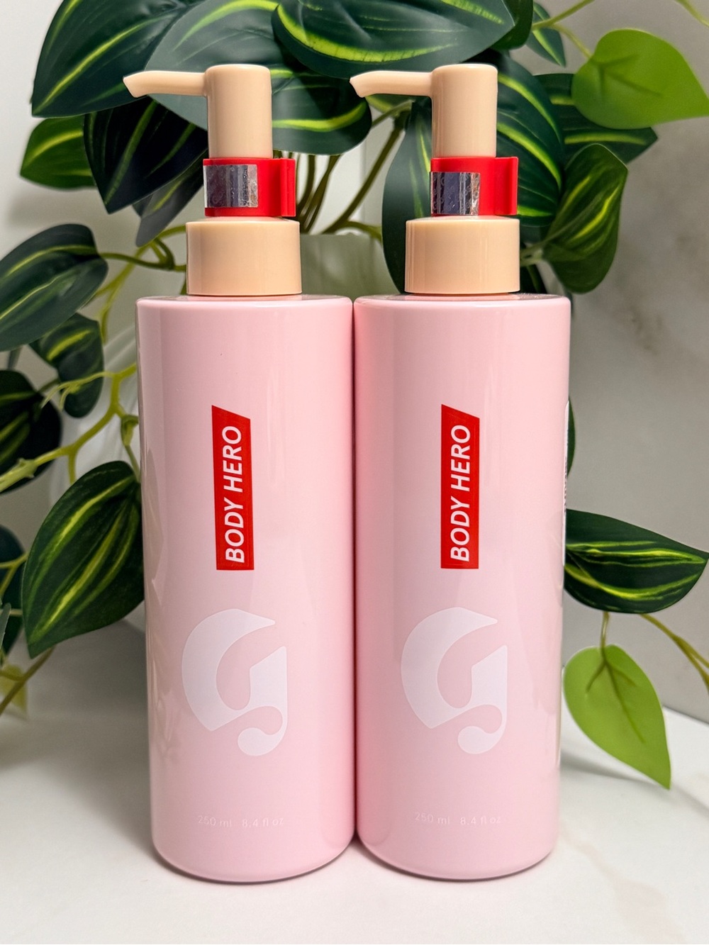2x Glossier BODY HERO Daily Oil Body Wash 8.4 fl oz